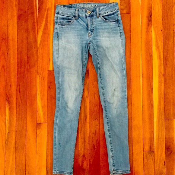 American Eagle Jeans - Picture 1 of 3